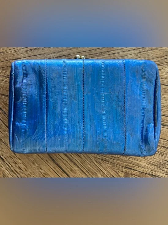 💥2 for 1💥Hand Painted VNT Eel Skin Clutch Purse with Kiss Lock & Mirror / Wallet - Picture 9 of 13